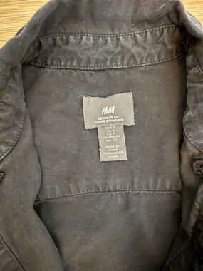 H&M Black Button-Down Collar Shirt